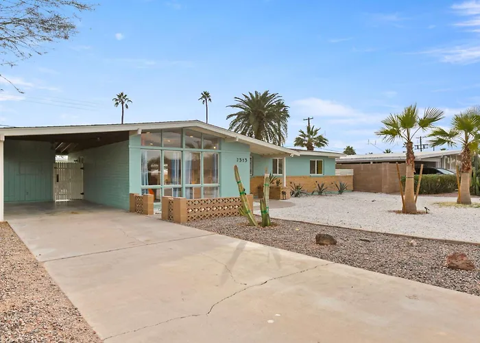 Desert Dream - Old Town Mid-century Modern - Heated Pool * Scottsdale
