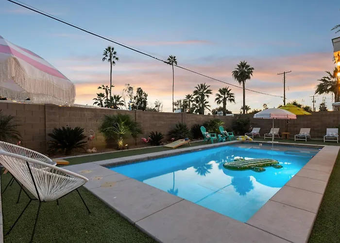 Desert Dream - Old Town Mid-century Modern - Heated Pool Holiday home Scottsdale